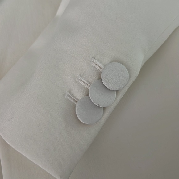 Zara white tuxedo blazer in like new condition - Picture 8 of 14